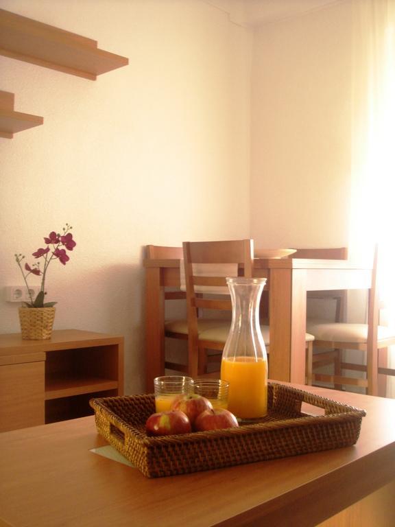 Apartamentos Margoysa I Los Alcázares Oda fotoğraf